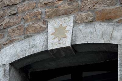 Hauszeichen Goldener Stern, Eifelstraße 96