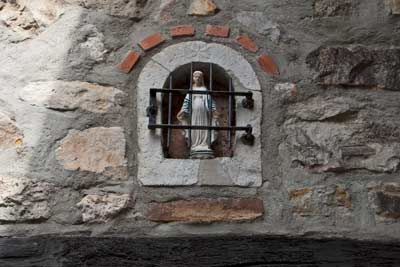 Schutzmantelmadonna, Büsbach, Hostetstraße 46