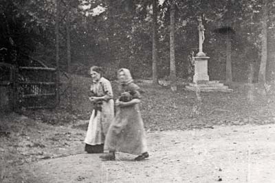 Gressenicher Gemeindewaldarbeiterinnen Gressenicher Gemeindewaldarbeiterinnen 1919