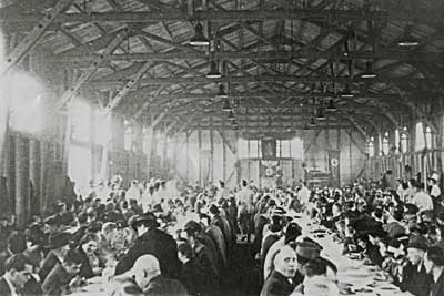 Eintopfessen Eintopfsonntag/Opfersonntag in Mausbach ca. 1939