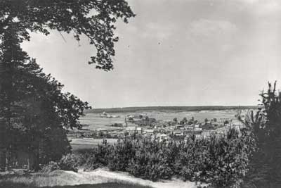 Mausbach, Panorama von Süd um 1936. Oben: DAF-Siedlung Diepenlinchen.