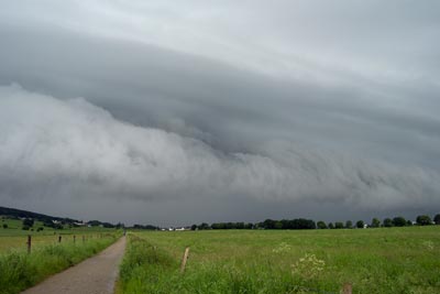 Regenbandspitze von Mausbach Spitze eines Regenbands von Mausbach