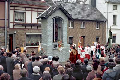 Einsegnung 1982 Heiligenhäuschen Vicht Einsegnung Heiligenhäuschen Vicht, 1982